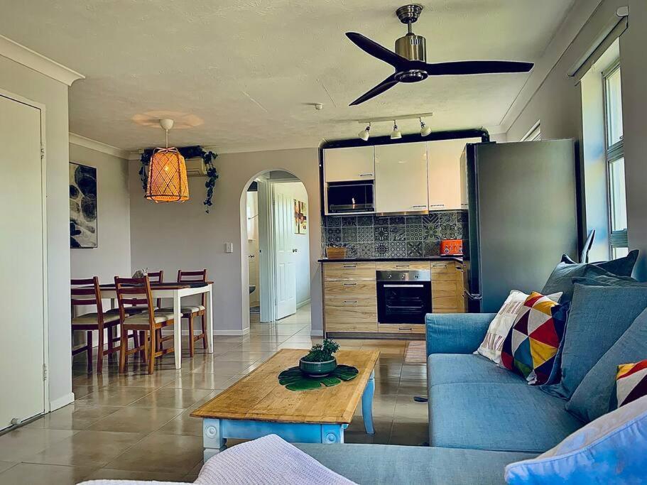 Broadbeach, Stylish Apartment Close To Everything Гоулд Коуст Екстериор снимка