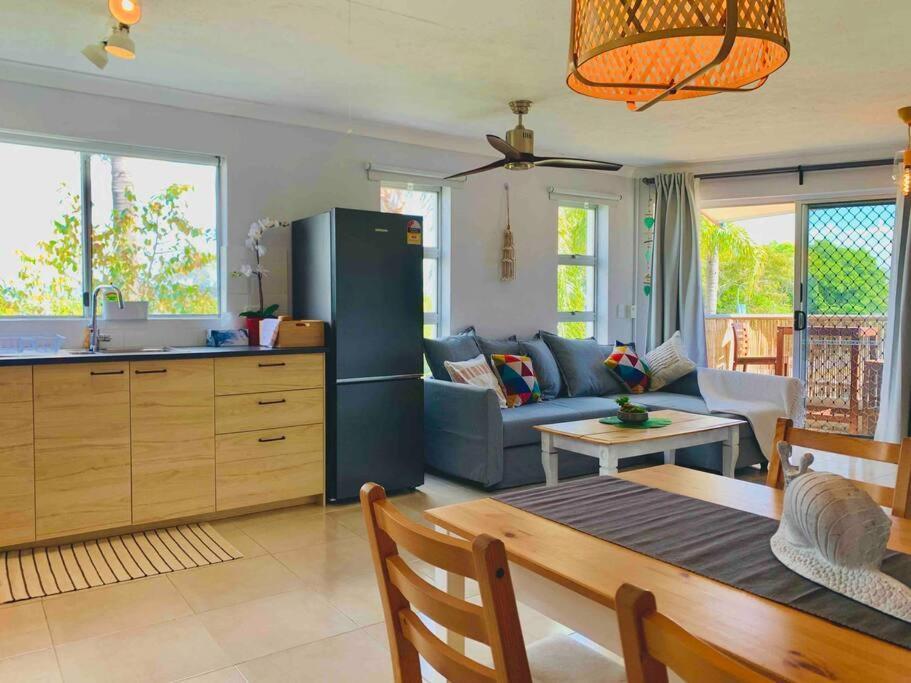 Broadbeach, Stylish Apartment Close To Everything Гоулд Коуст Екстериор снимка
